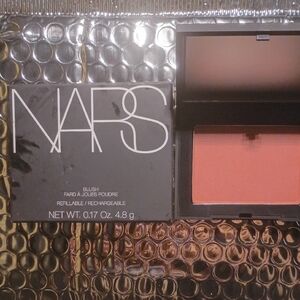 NARS Blush in #902 INFATUATED MATTE DEEP PLUMBERRY